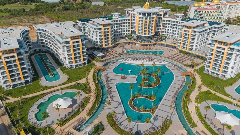 LARGE 1+1 APARTMENT IN HOTEL CONCEPT IN ALANYA TURKLER