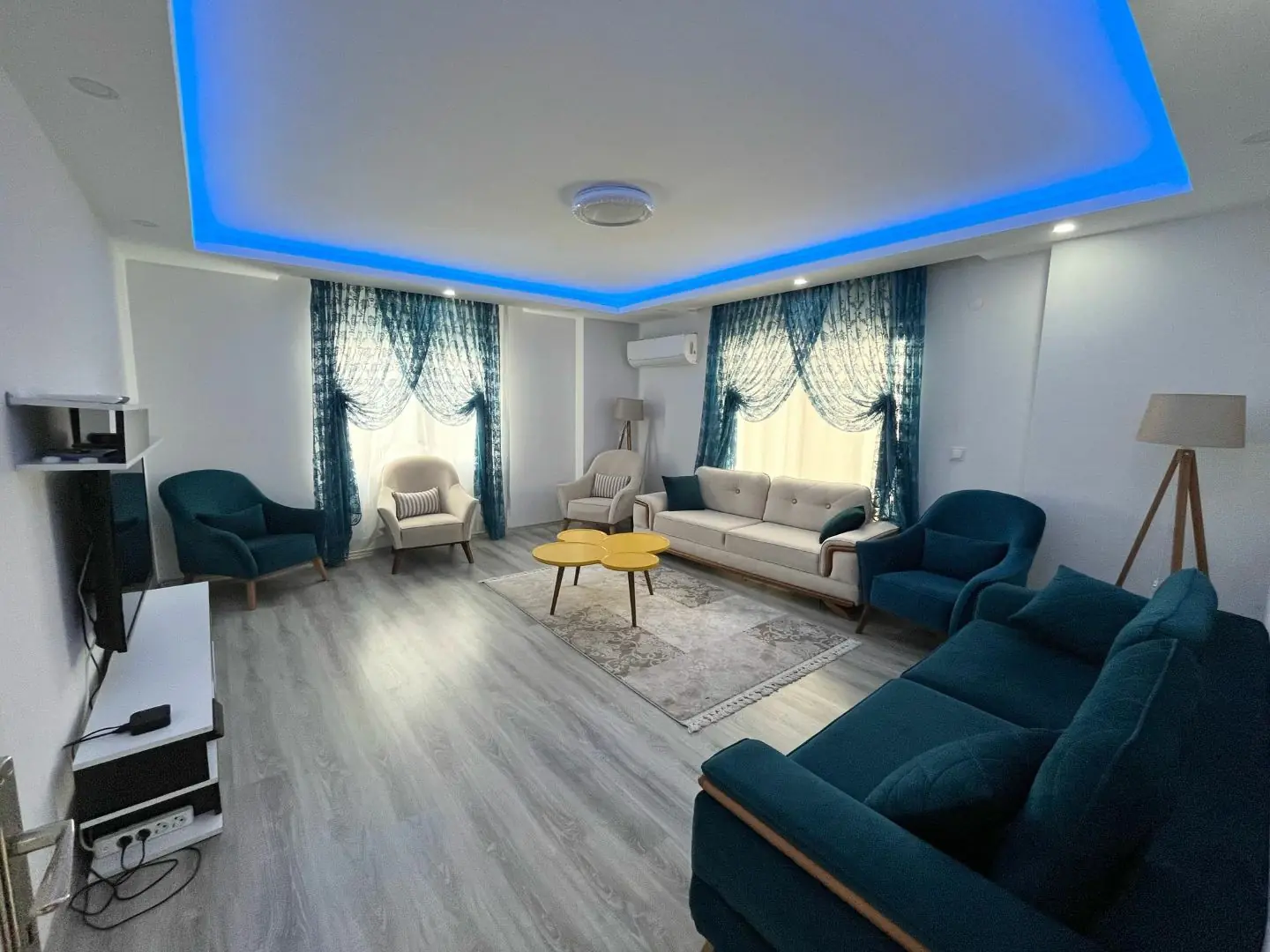 FULLY FURNISHED SPACIOUS 3+1 APARTMENT İN ALANYA