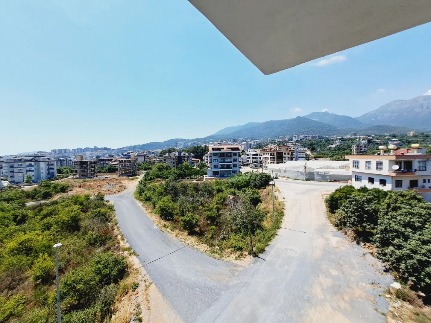 1+1 FURNISHED APARTMENT WITH MOUNTAIN AND CITY VIEW IN OBA REGION