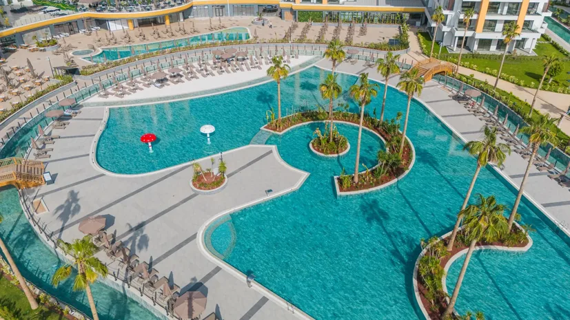 3+1 Apartment For Sale in a Luxury Residential Complex with Amenities