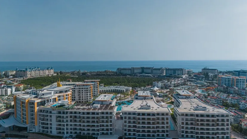 3+1 Apartment For Sale in a Luxury Residential Complex with Amenities