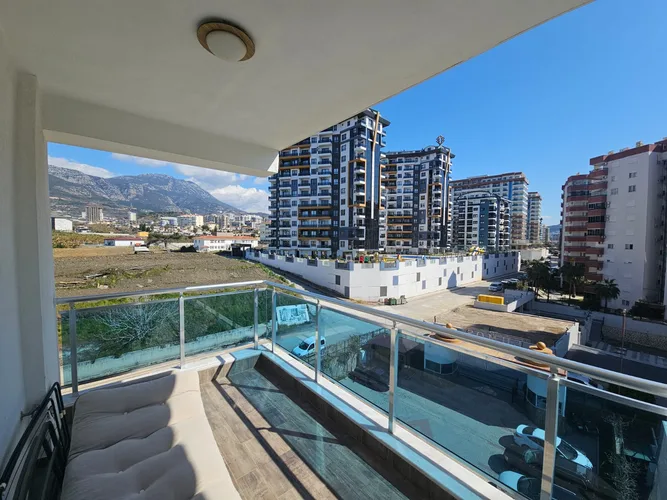 1+1 FULLY FURNISHED SPACIOUS APARTMENT IN MAHMUTLAR, ALANYA, 65m²