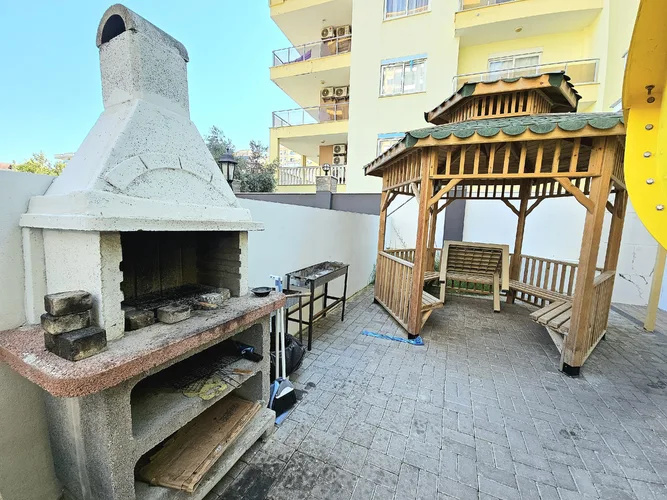 2+1 FULLY FURNISHED APARTMENT NEAR THE STREET IN MAHMUTLAR