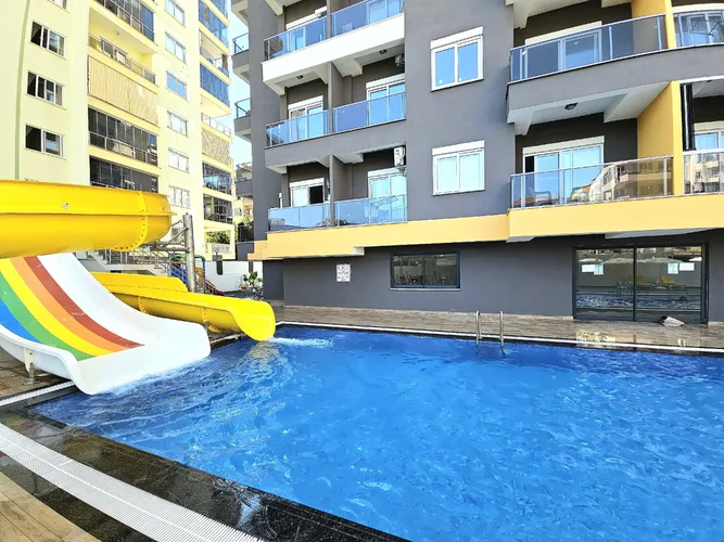 2+1 FULLY FURNISHED APARTMENT NEAR THE STREET IN MAHMUTLAR