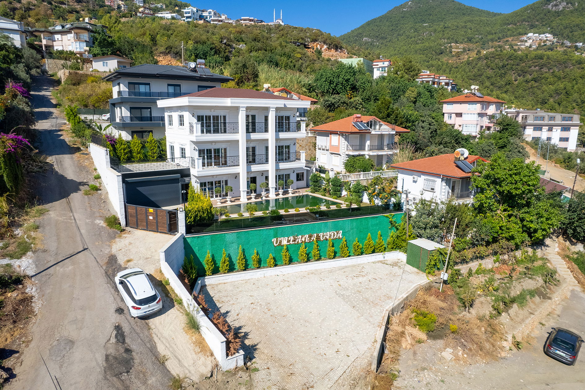 5+1 LUXURY FURNISHED DETACHED VILLA WITH A STUNNING VIEW IN ALANYA