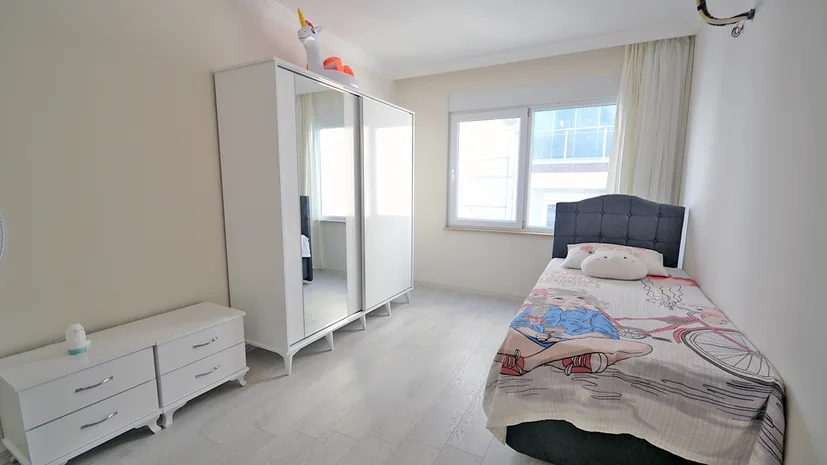 3+1 APARTMENT WITH SEA VIEW AND SEPARATE KITCHEN IN CİKCİLLİ