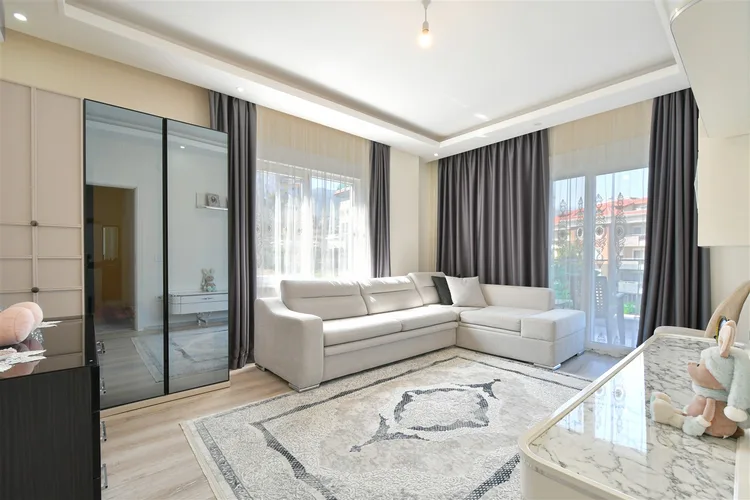 FULLY FURNISHED 2+1 APARTMENT WITH SEPARATE KITCHEN IN ALANYA OBA.