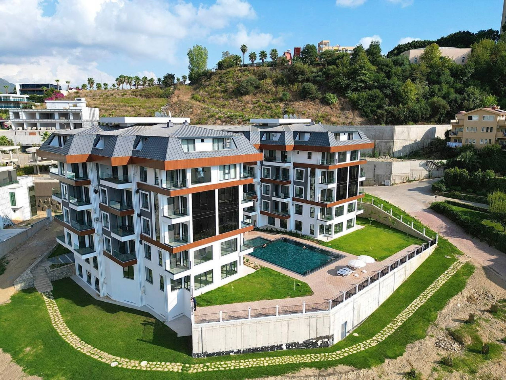 LUXURY FURNISHED BRAND NEW 1+1 APARTMENT IN ALANYA KARGICAK