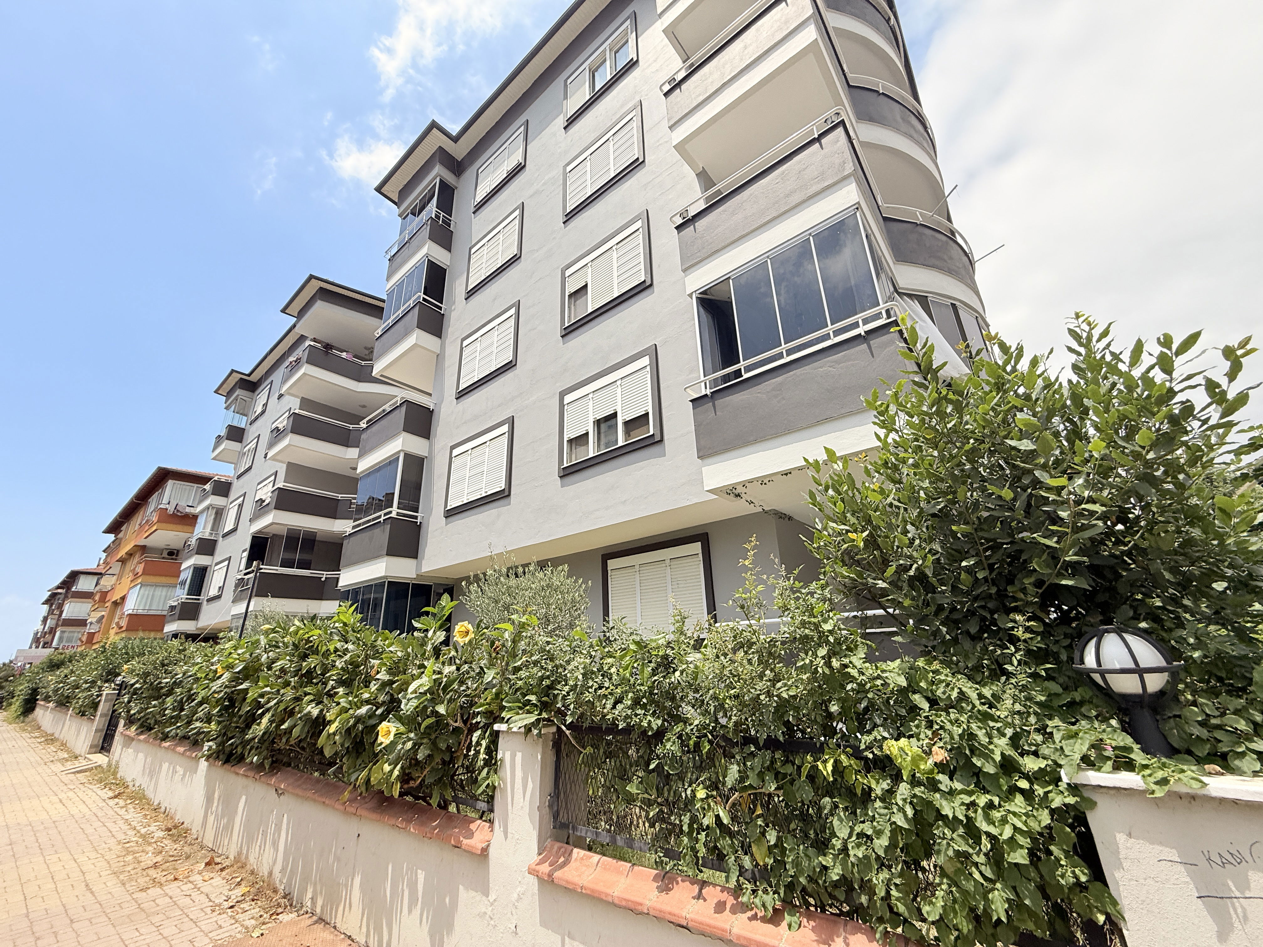 FURNISHED 2+1 APARTMENT CLOSE TO THE SEA IN ALANYA OBA, 115 m²
