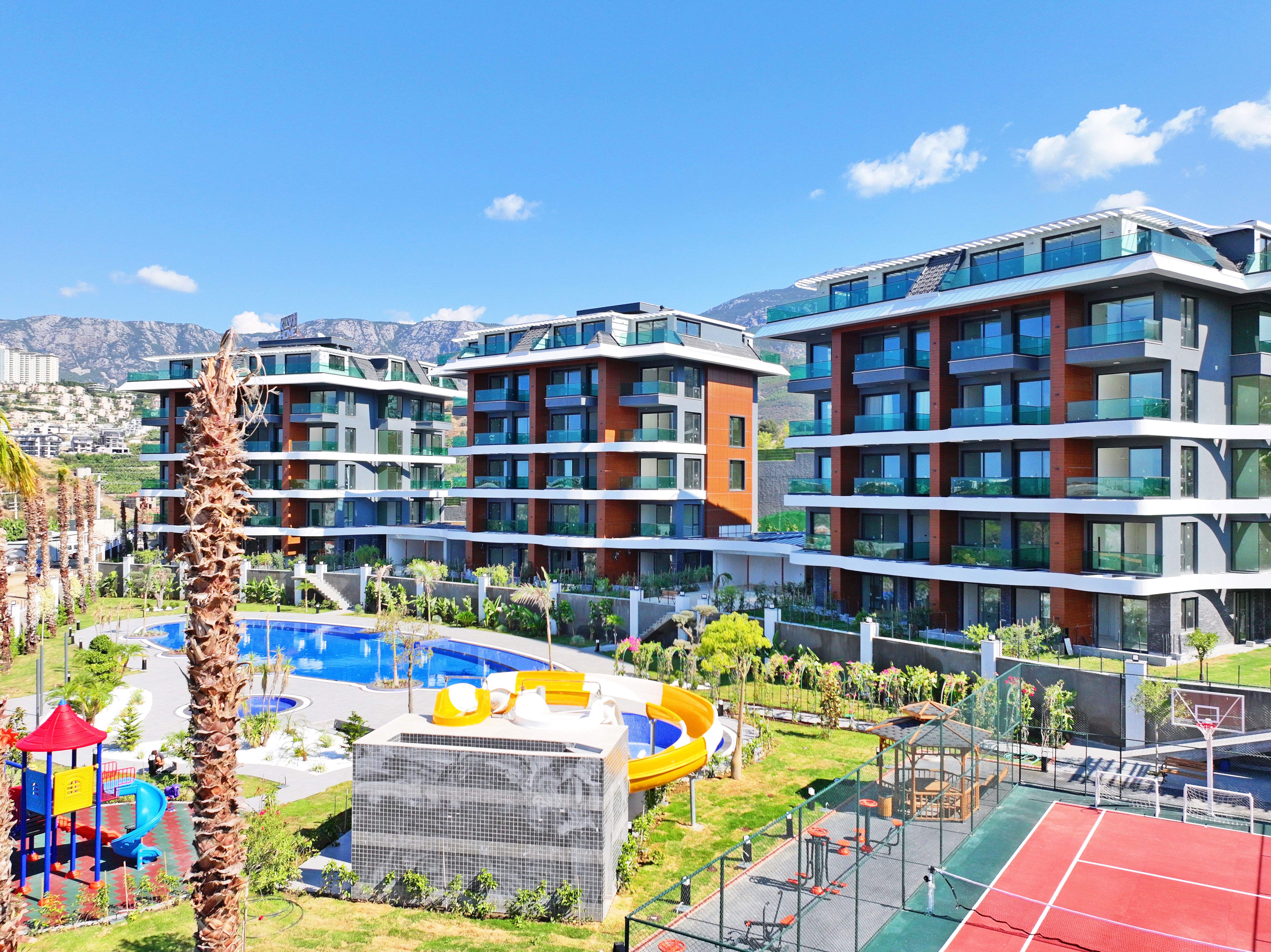 LUXURY FURNISHED 2+1 APARTMENT IN A RESIDENTIAL COMPLEX IN ALANYA KARGICAK