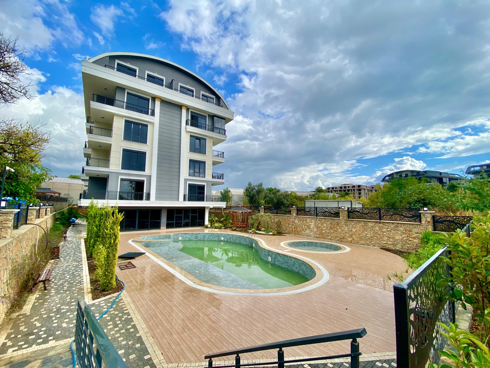 BRAND NEW 4+1 DUPLEX APARTMENT WITH MOUNTAIN VIEW IN ALANYA OBA