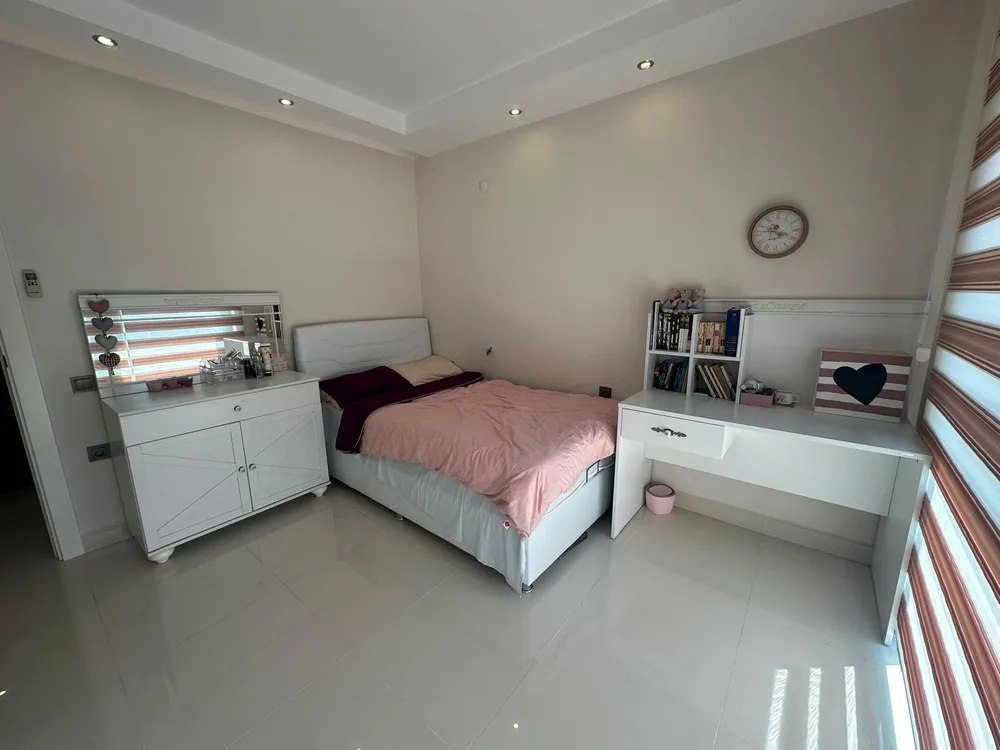 2-комнатная квартира на продажу в Konak Seaside, Аланья Interior - 5