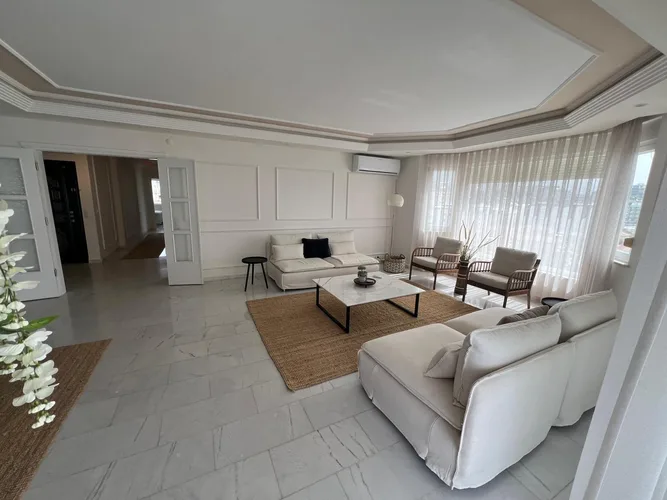 KurtSafir VIP, Interior - 2