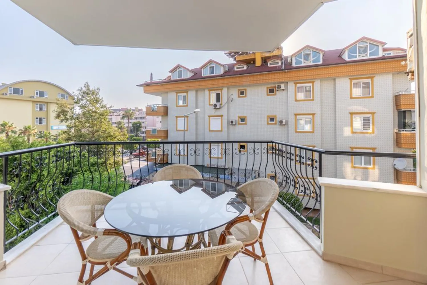 ÜMRÜT APARTMANI 2+1 apartment comfortable life in Oba Exterior - 9